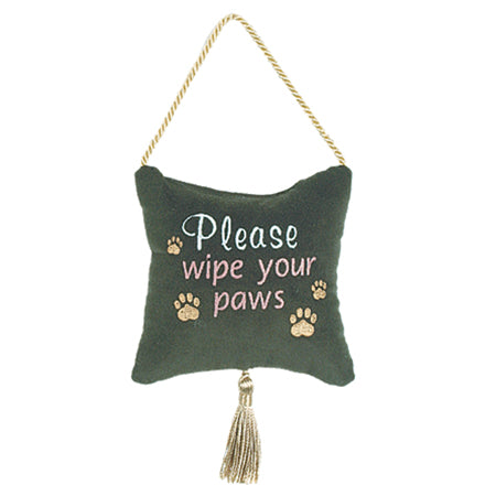 Please wipe your paws